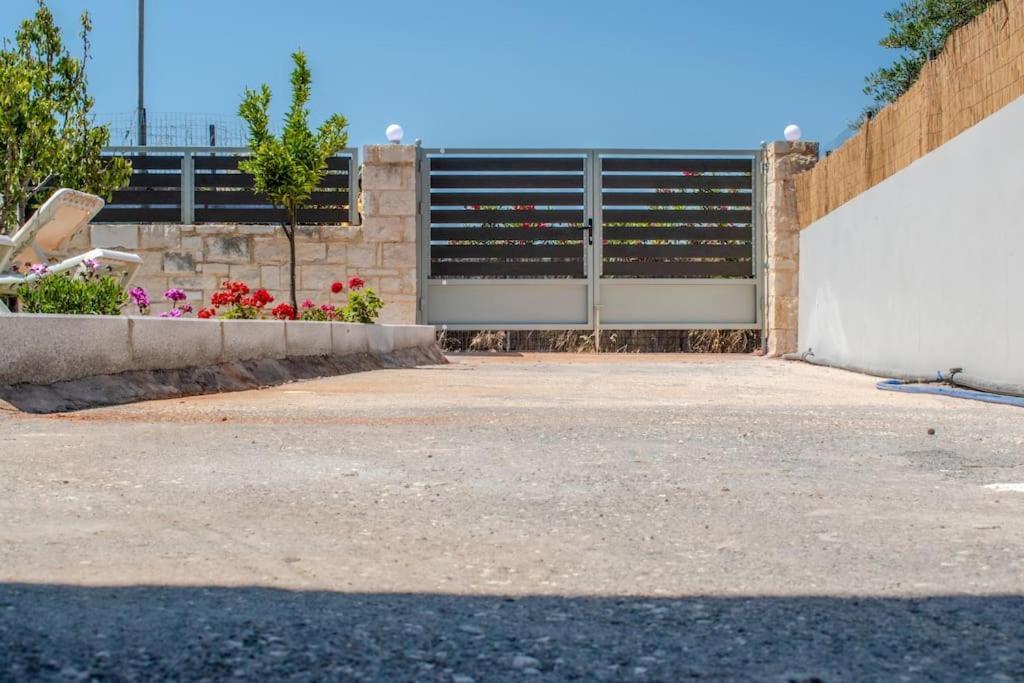 Md Residence Near The Beach W Bbq And Private Parking Hersonissos (Crete) Exterior foto