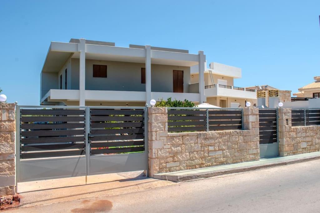 Md Residence Near The Beach W Bbq And Private Parking Hersonissos (Crete) Exterior foto