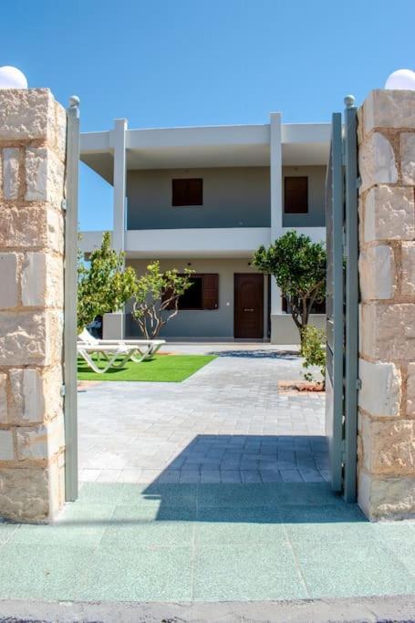 Md Residence Near The Beach W Bbq And Private Parking Hersonissos (Crete) Exterior foto